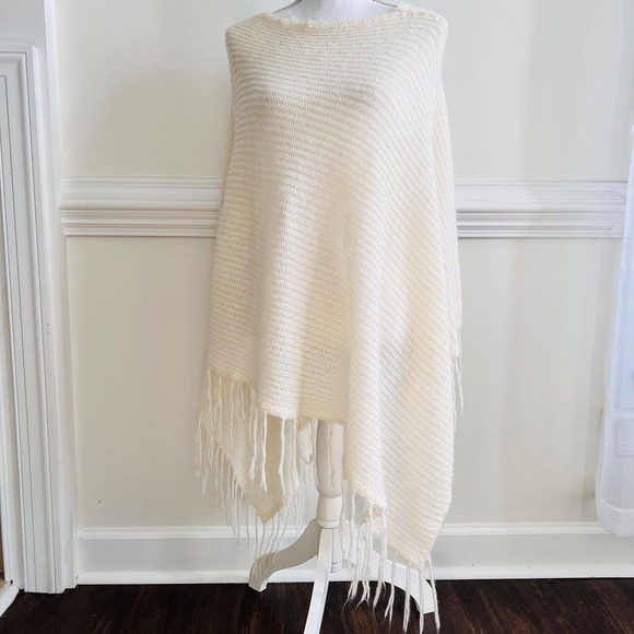 Karen Scott Sweaters - KAREN SCOTT Womens Sz X-Large Soft White Oversized Fringed Knit Poncho
